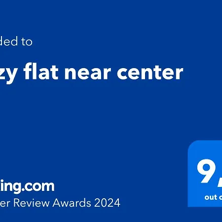 Cozy Flat Near Center *
