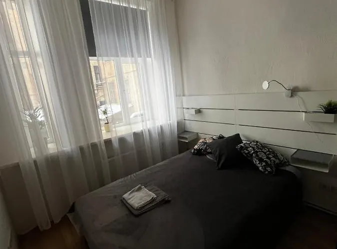 Cozy Flat Near Center 아파트 리가